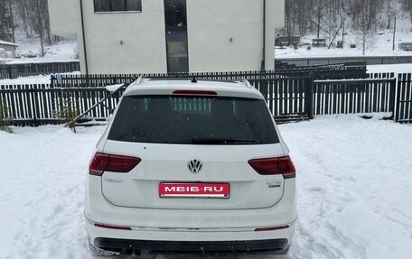 Volkswagen Tiguan II, 2017 год, 2 050 000 рублей, 8 фотография