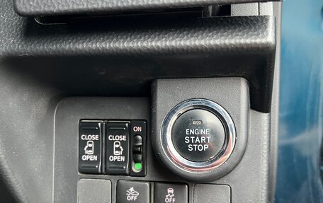 Toyota Roomy I, 2019 год, 12 фотография