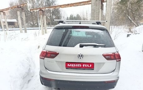Volkswagen Tiguan II, 2019 год, 2 000 000 рублей, 1 фотография