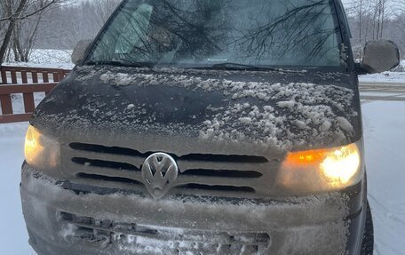 Volkswagen Multivan T5, 2011 год, 1 800 000 рублей, 1 фотография