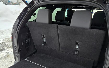 Land Rover Discovery IV, 2023 год, 10 900 000 рублей, 13 фотография