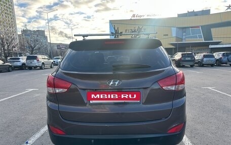 Hyundai ix35 I рестайлинг, 2013 год, 890 000 рублей, 12 фотография