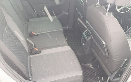 Volkswagen Tiguan II, 2019 год, 2 000 000 рублей, 11 фотография