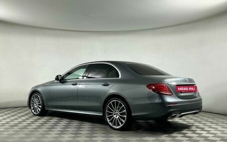 Mercedes-Benz E-Класс, 2020 год, 3 729 000 рублей, 6 фотография