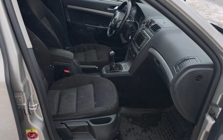 Skoda Octavia, 2011 год, 530 000 рублей, 2 фотография