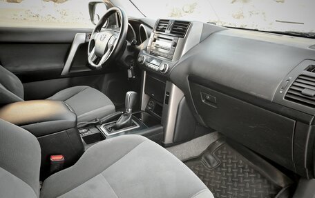 Toyota Land Cruiser Prado 150 рестайлинг 2, 2012 год, 3 100 000 рублей, 10 фотография