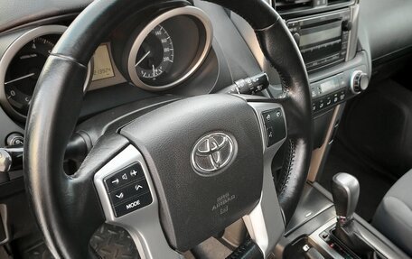 Toyota Land Cruiser Prado 150 рестайлинг 2, 2012 год, 3 100 000 рублей, 21 фотография