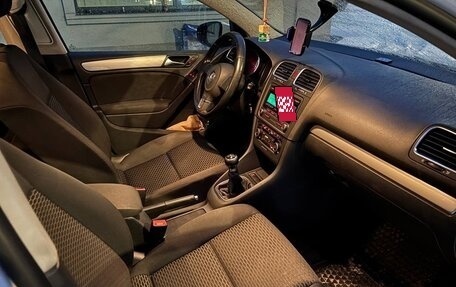 Volkswagen Golf VI, 2011 год, 600 000 рублей, 10 фотография