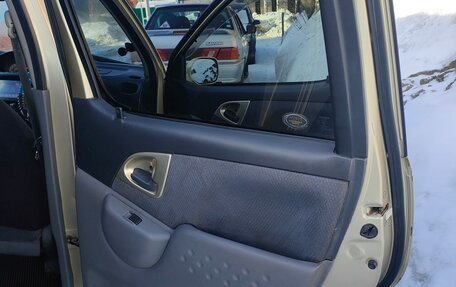 Toyota FunCargo, 2001 год, 380 000 рублей, 9 фотография