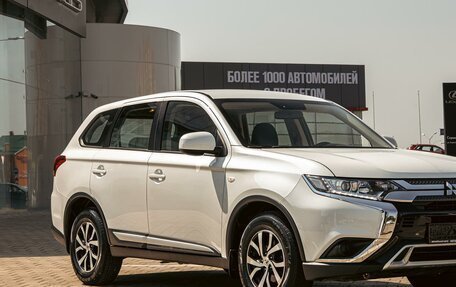 Mitsubishi Outlander III рестайлинг 3, 2021 год, 2 135 000 рублей, 6 фотография