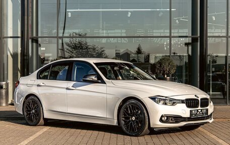 BMW 3 серия, 2017 год, 1 955 000 рублей, 3 фотография