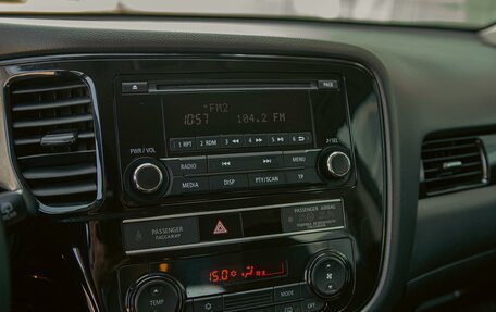 Mitsubishi Outlander III рестайлинг 3, 2021 год, 2 135 000 рублей, 13 фотография