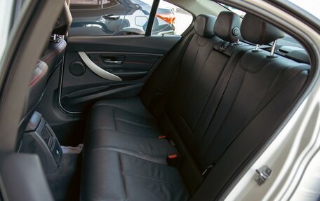 BMW 3 серия, 2017 год, 1 955 000 рублей, 17 фотография