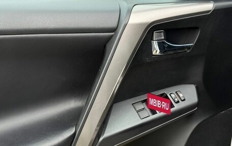 Toyota RAV4, 2018 год, 2 499 900 рублей, 16 фотография