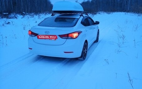 Hyundai Elantra V, 2015 год, 850 000 рублей, 4 фотография