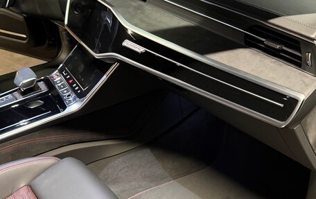 Audi RS 6, 2023 год, 16 800 000 рублей, 11 фотография