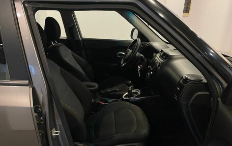 KIA Soul II рестайлинг, 2018 год, 1 150 000 рублей, 28 фотография