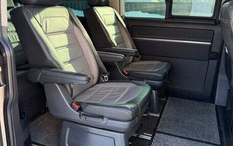 Volkswagen Multivan T6 рестайлинг, 2021 год, 6 250 000 рублей, 6 фотография