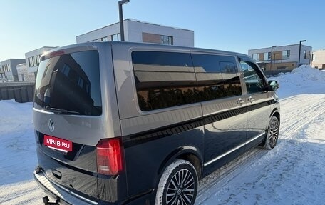Volkswagen Multivan T6 рестайлинг, 2021 год, 6 250 000 рублей, 4 фотография