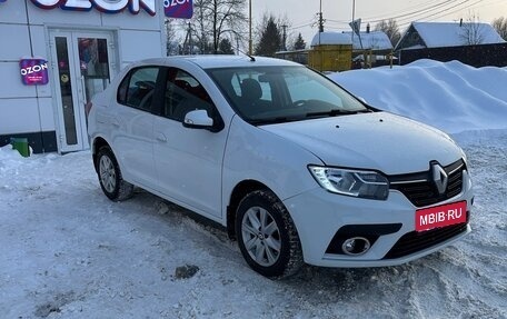 Renault Logan II, 2020 год, 840 000 рублей, 2 фотография