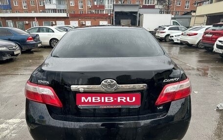 Toyota Camry, 2010 год, 900 000 рублей, 3 фотография