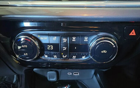 Chevrolet Trax, 2023 год, 1 650 000 рублей, 12 фотография