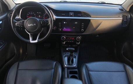 KIA Rio IV, 2021 год, 1 960 000 рублей, 13 фотография