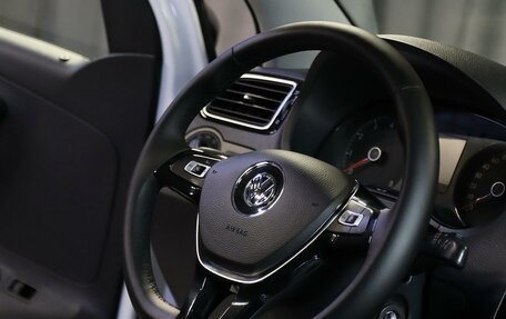 Volkswagen Polo VI (EU Market), 2018 год, 969 000 рублей, 8 фотография