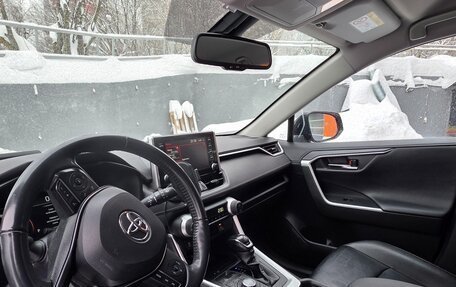 Toyota RAV4, 2020 год, 4 000 000 рублей, 9 фотография