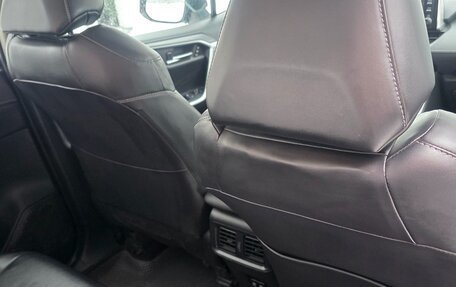 Toyota RAV4, 2020 год, 4 000 000 рублей, 13 фотография