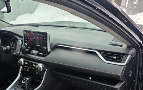 Toyota RAV4, 2020 год, 4 000 000 рублей, 11 фотография