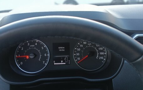 Renault Duster, 2022 год, 1 980 000 рублей, 19 фотография