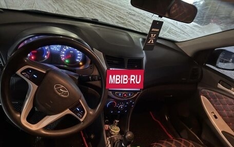 Hyundai Solaris II рестайлинг, 2011 год, 685 000 рублей, 7 фотография