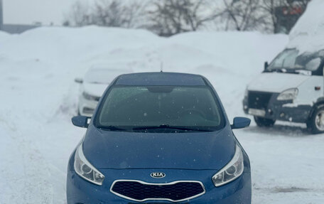 KIA cee'd III, 2013 год, 920 000 рублей, 2 фотография