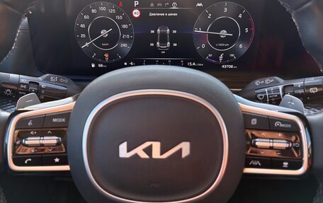 KIA Carnival, 2023 год, 5 100 000 рублей, 10 фотография