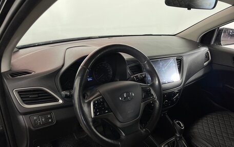 Hyundai Solaris II рестайлинг, 2018 год, 1 435 000 рублей, 10 фотография