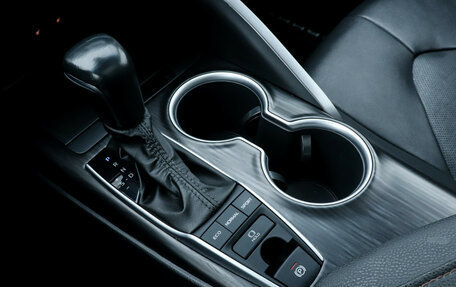 Toyota Camry, 2023 год, 3 620 000 рублей, 15 фотография