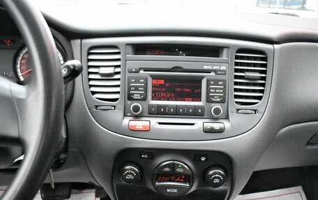 KIA Rio II, 2011 год, 739 000 рублей, 18 фотография