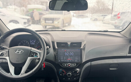 Hyundai Solaris II рестайлинг, 2013 год, 939 000 рублей, 11 фотография
