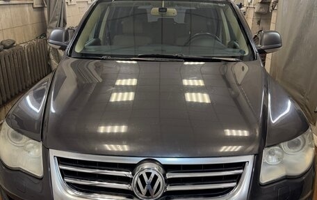 Volkswagen Touareg III, 2010 год, 1 200 000 рублей, 1 фотография