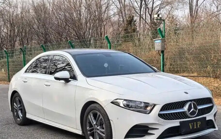 Mercedes-Benz A-Класс, 2023 год, 1 560 002 рублей, 3 фотография