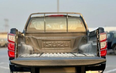 Isuzu D-Max, 2025 год, 5 400 000 рублей, 20 фотография