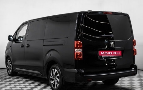 Peugeot Traveller I, 2018 год, 2 900 000 рублей, 7 фотография