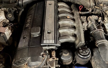 BMW 5 серия, 1995 год, 270 000 рублей, 11 фотография