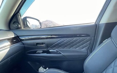 Mitsubishi Outlander III рестайлинг 3, 2022 год, 1 800 000 рублей, 32 фотография