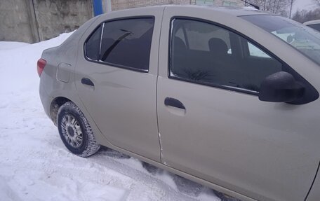 Renault Logan II, 2019 год, 600 000 рублей, 8 фотография