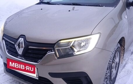 Renault Logan II, 2019 год, 600 000 рублей, 3 фотография