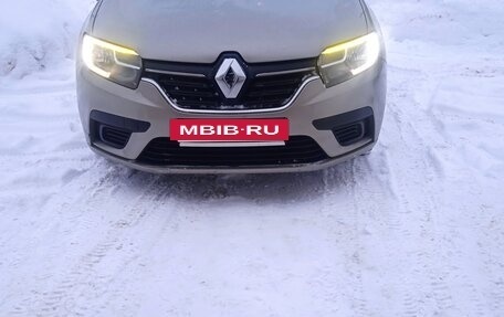 Renault Logan II, 2019 год, 600 000 рублей, 10 фотография
