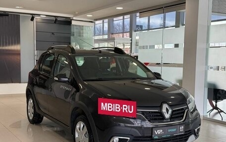 Renault Sandero II рестайлинг, 2018 год, 1 017 000 рублей, 3 фотография