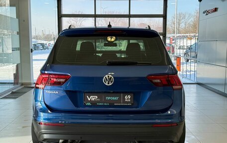 Volkswagen Tiguan II, 2020 год, 2 375 000 рублей, 5 фотография